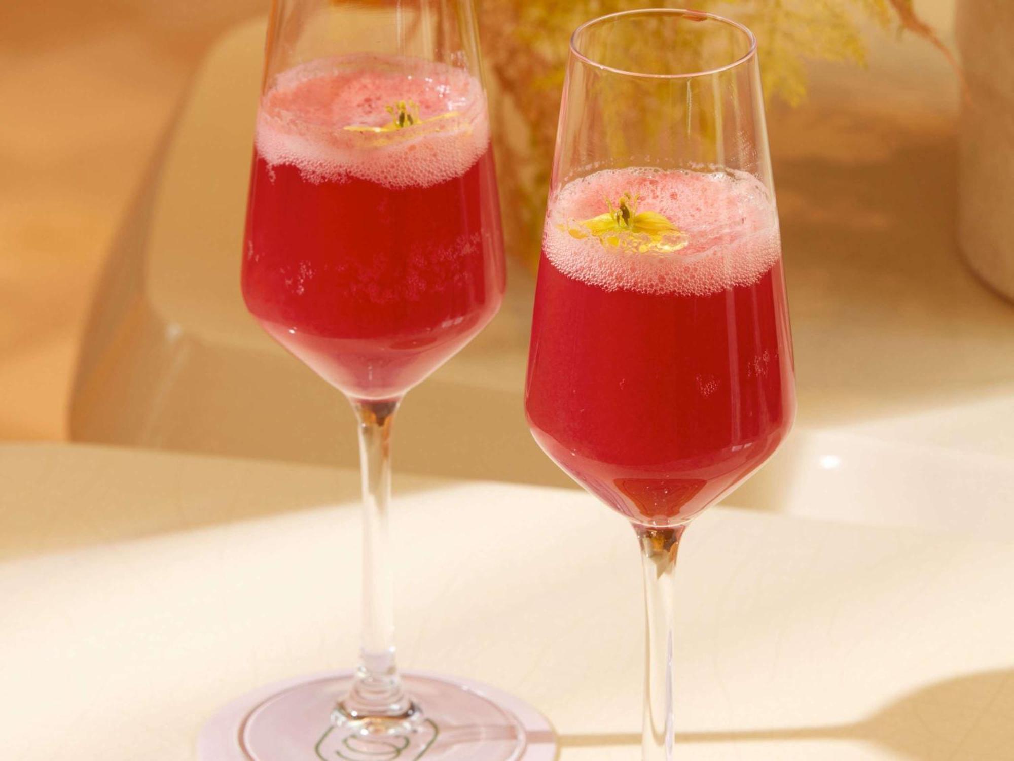 So/ Paris Hotel Ngoại thất bức ảnh A Kir Royale