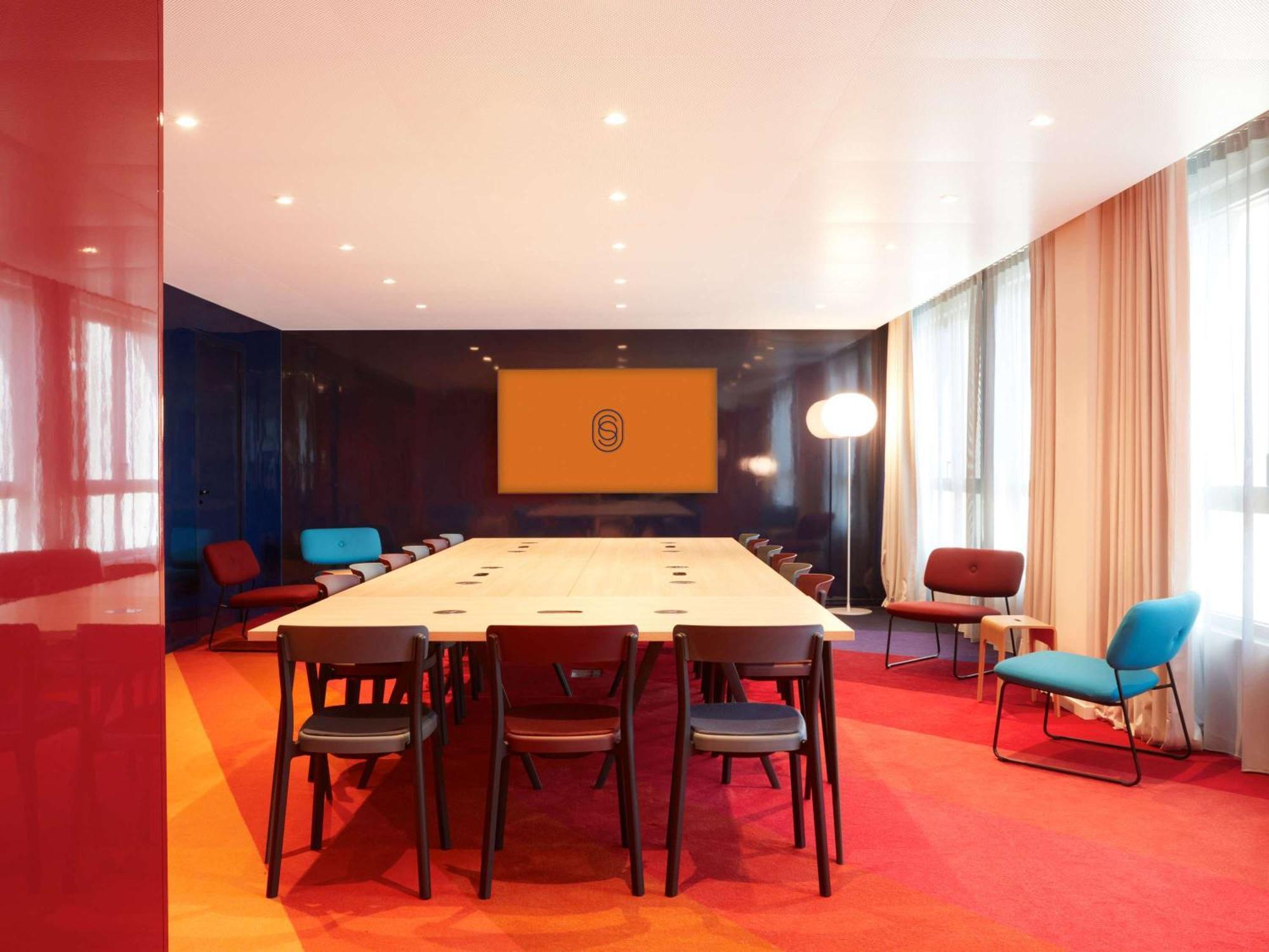 So/ Paris Hotel Ngoại thất bức ảnh Meeting room